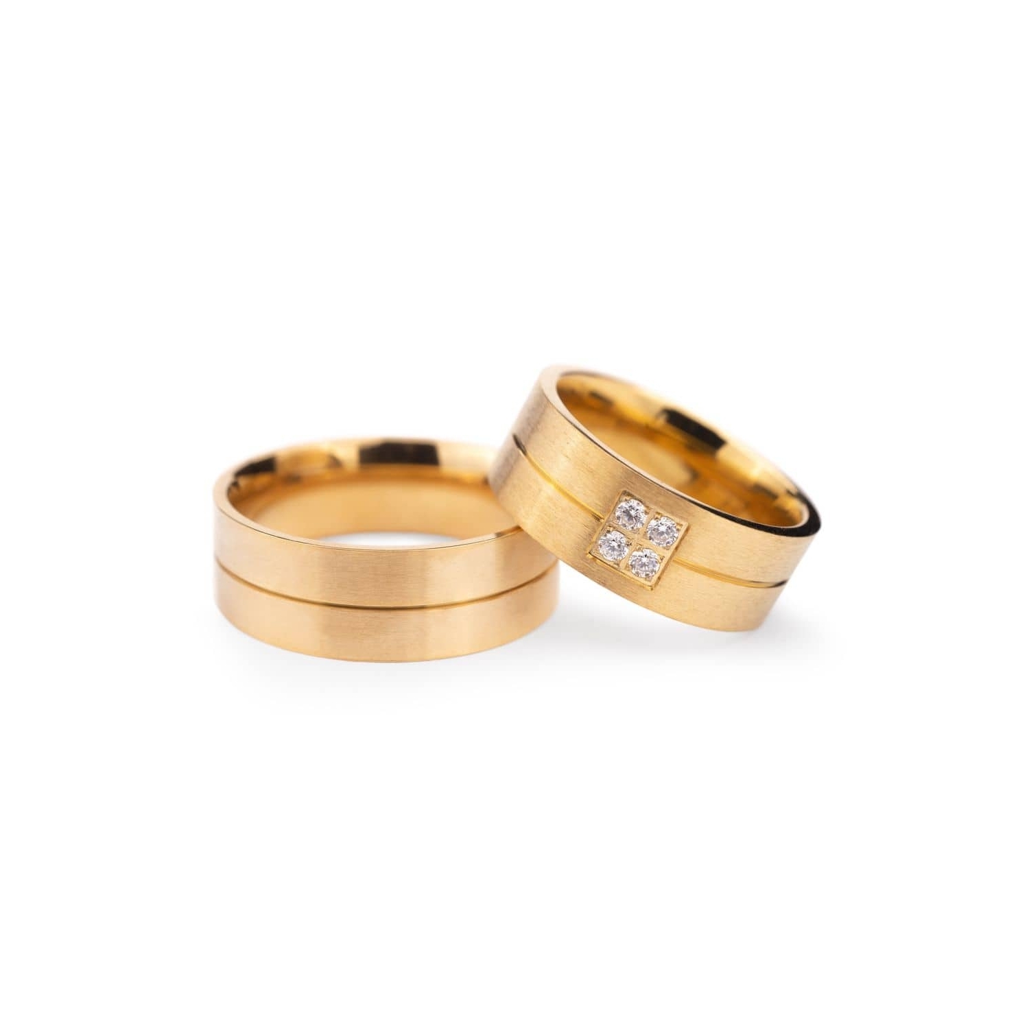 Golden wedding rings with diamonds "VMA 130"