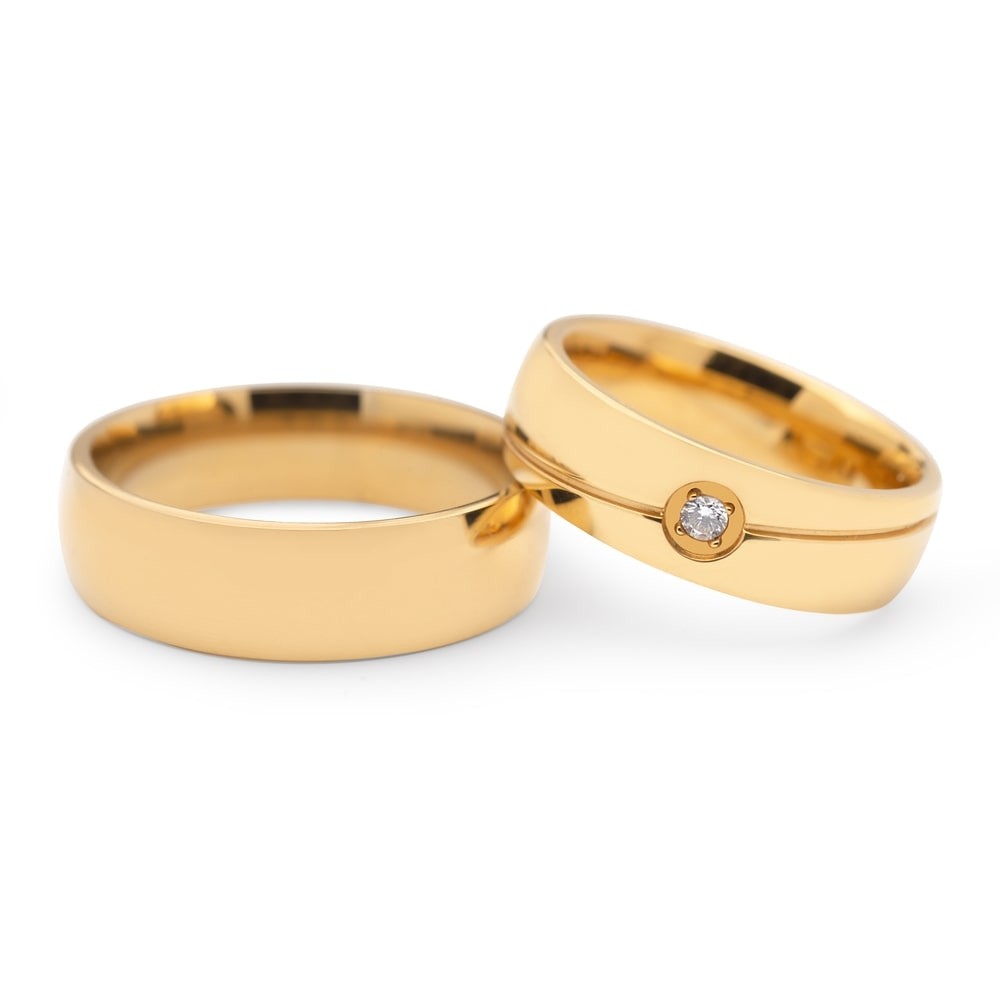 Golden wedding rings with diamonds "VMA 47"
