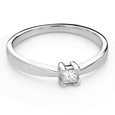 Engagement ring with diamond "Princess 121"