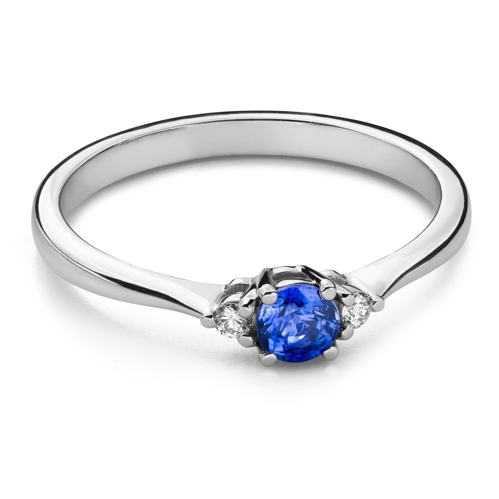 Engagement ring with gemstones "Sapphire 28"